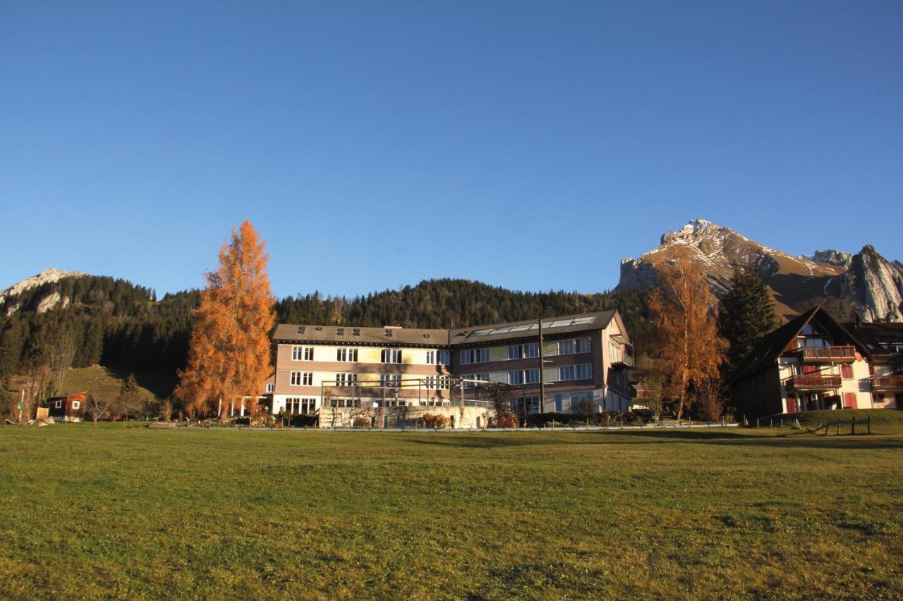 Kurhaus Sunnehus Wildhaus Exterior photo